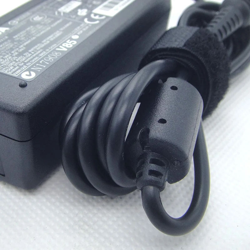 Оригинальный 19 в 1.58A 5 5*2 мм 30 Вт Зарядное устройство для ноутбука Toshiba Mini NB200 NB205 NB250