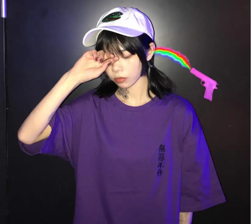 Весной и летом личности вышитые сплошной цвет футболка с короткими рукавами |