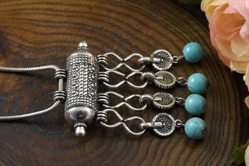 Новинка 2017 богемный стиль искусственная кожа винтажный синий/красный кулон из