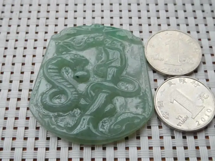 Натуральный Бирма Юй кулон восковой Знак зодиака Змея 5230 | Украшения и аксессуары