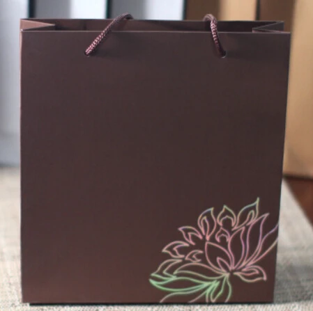

Маленький размер г/кв. М черный картон пакет может печатать с пользовательским логотипом бумажный пакет/сумка для покупок (5 лет опыта)