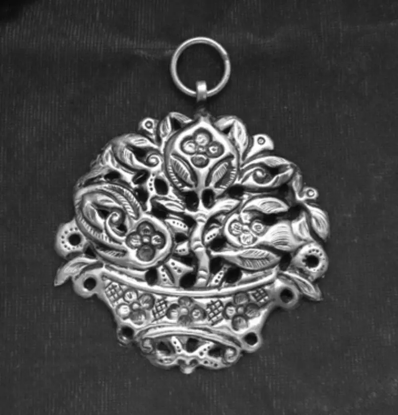 hot sell new - Handmade Miao silver pure handmades 925 embroidery accessories Butterfly Silver luck Necklace Pendant | Украшения и