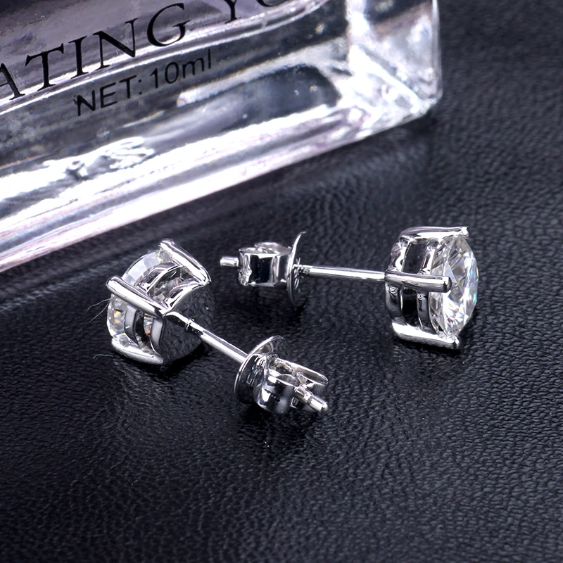 Ювелирные изделия серьги из белого золота 18 карат серьги-гвоздики бриллиантовая