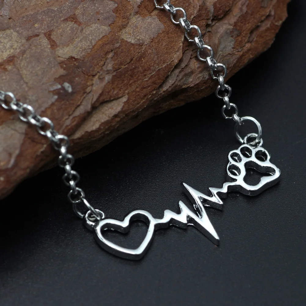 Животные любят кошек и собак лапы сердцебиение сердца ожерелья подвески
