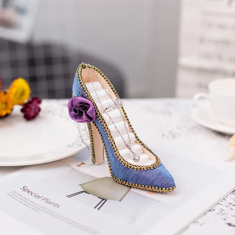 Европейский стиль модель принцессы ювелирная стойка серьги кольца ожерелье