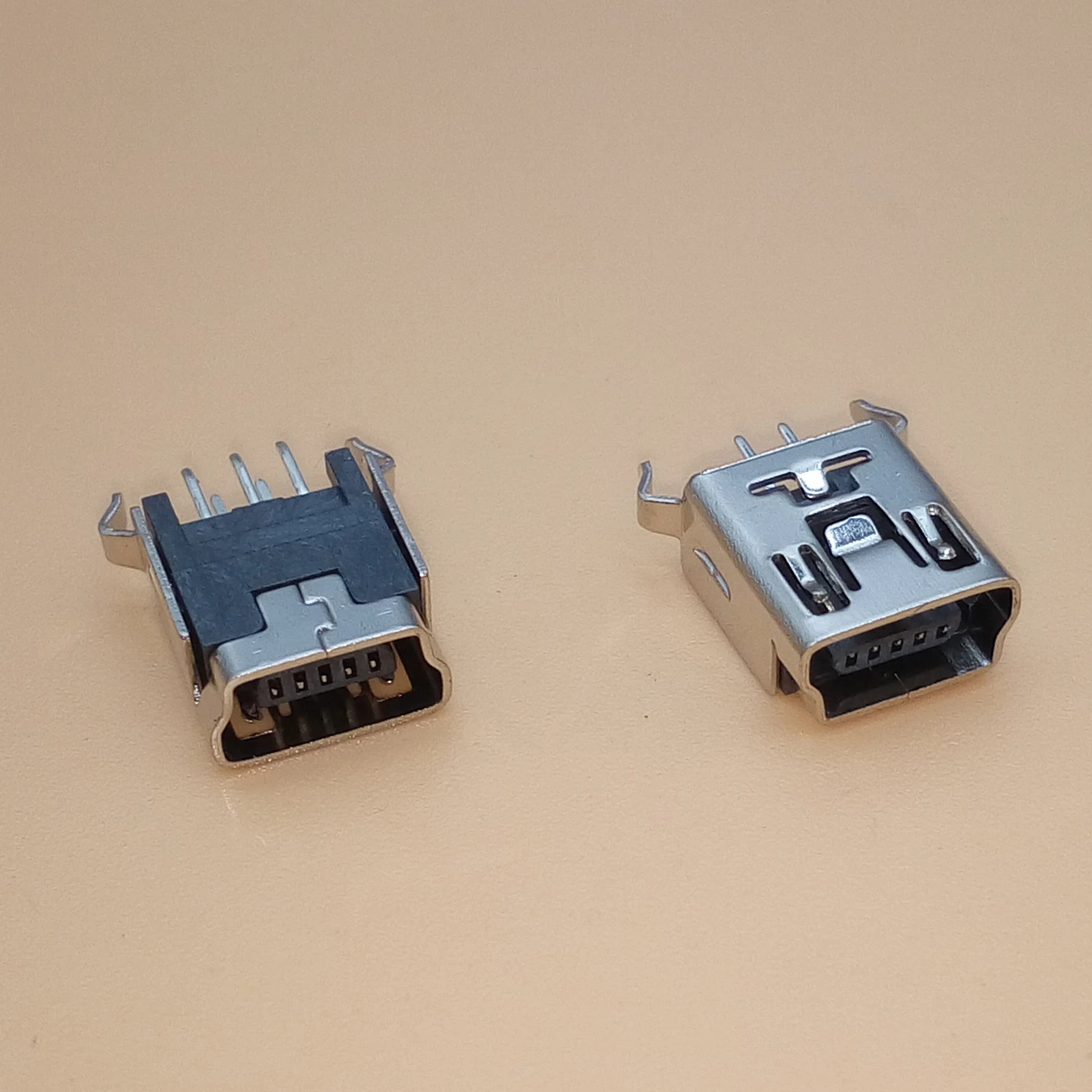 10pcs-mini-usb-charging-jack-socket-female-connector-for-mp3-mp4-mp5-etc-180-degree-dip