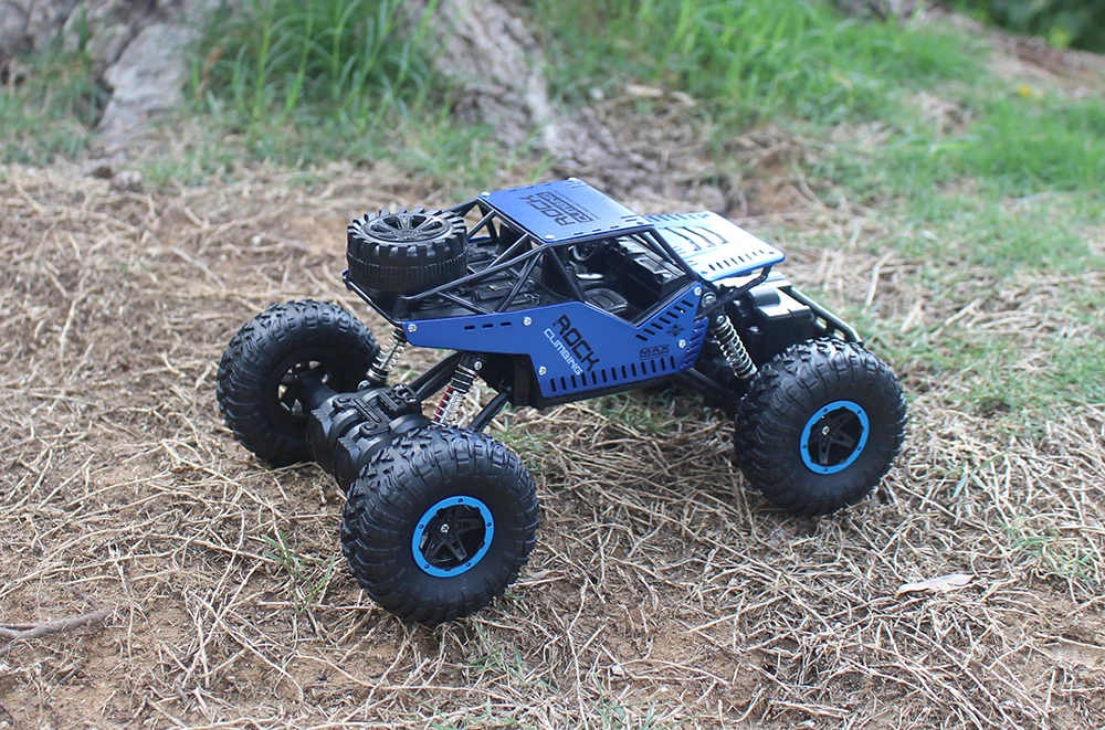 1:16 машинка на радиоуправлении 4WD 2,4 Ghz Рок Гусеничный пульт дистанционного управления игрушки машины на радиоуправлении игрушки для детей 8888