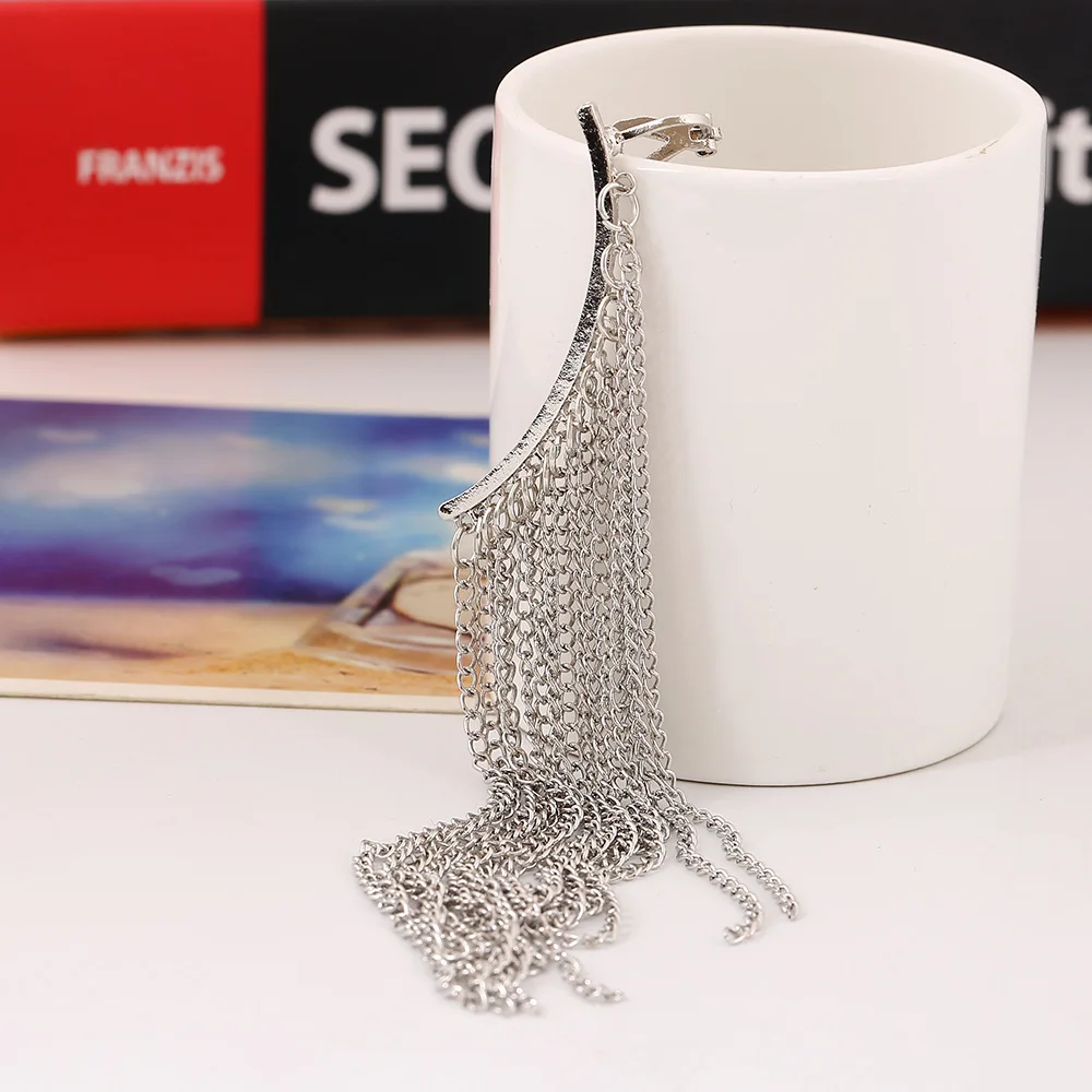 Женские серьги пусеты с кисточками 1 шт. в стиле панк длиной 10 см золотистого и