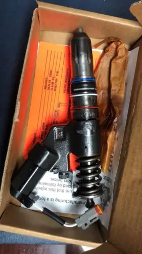 

6 PCS GENUINE NEW DIESEL FUEL INJECTOR 4903472 FOR QSM11 ENGINE