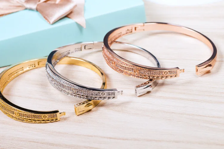 

European and American Zircon Zircon Living Fashion Big Brand Jewelry Three-color Bracelet Bracelet with Stars