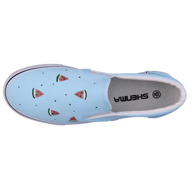 Женская парусиновая обувь с рисунком граффити на весну 2020 | Обувь