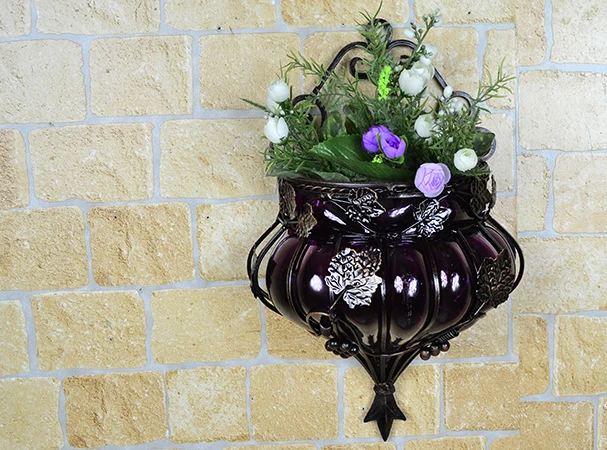 Ваза из кованого железа. Фиолетовое подвесное украшение. Ваза. Гидропонная