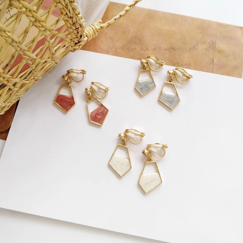 Contrast Irregular Polygon Geometric Clip Earrings Without Piercing Earrings For Women Lady Red Grey Stone Earrings Non Pierced