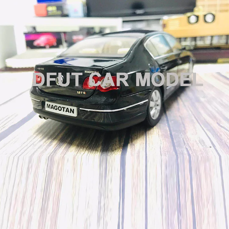 Литая 1:18 игрушка из сплава с оттягивающейся спинкой 2007 B6 Magotan модель автомобиля Детские игрушечные машинки оригинальные авторизованные подлинные детские игрушки