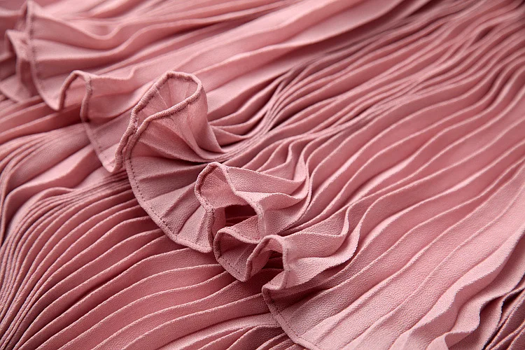 Сексуальное шифоновое платье с гофрированными оборками спереди розовое черное