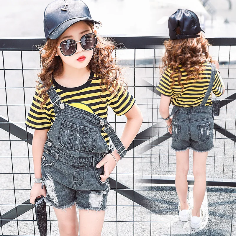 Бесплатная доставка Детский комплект Летняя Новинка 2017 г. полосатая футболка +