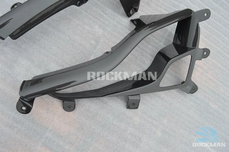 

Fit for Ferrari 458 Italia modified rear bumper lampshade carbon fiber brakes lampshade