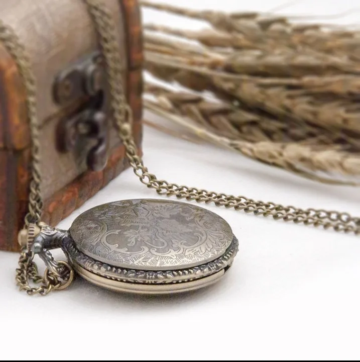 

Vintage Ancient prose engraved wheel Fashion quartz Bronze Hollow out steam punk Necklace pocket watches Gift