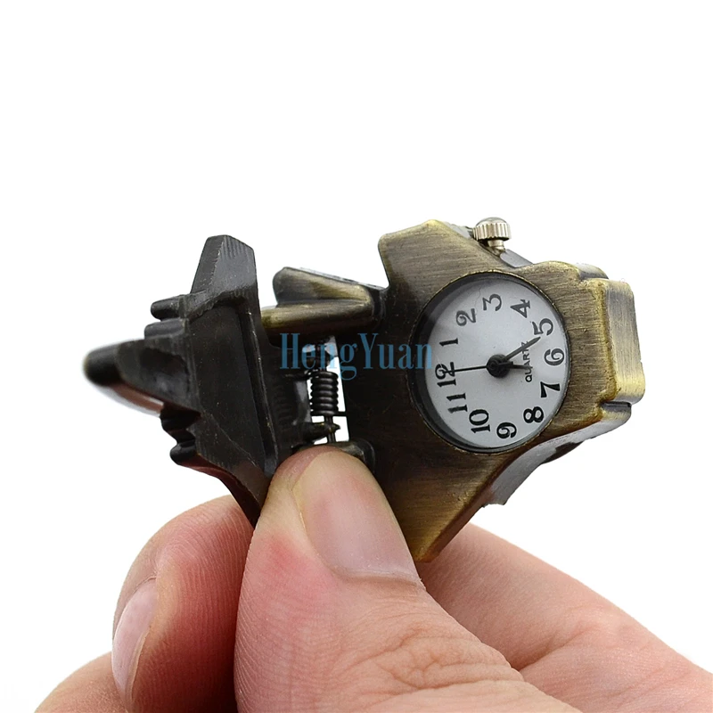 Antique Retro Vintage Bronze Gun Quartz Watch Keychain Pocket Men Watches Fob Steampunk For Boys Male |