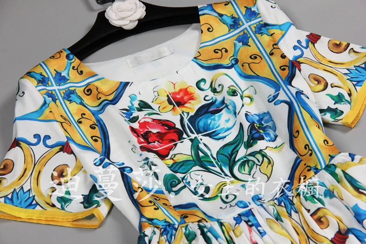 Новинка лета 2019 изысканная Модная Тонкая футболка с принтом короткими рукавами и