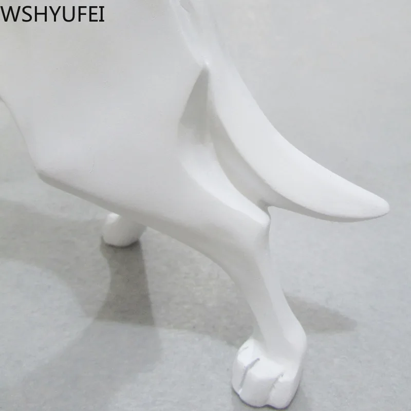 New Wolf Resin Statue Model Modern Abstract Ice Wildlife Decor Gift Ornament Animal Totem Dog Sculpture Crafts | Дом и сад