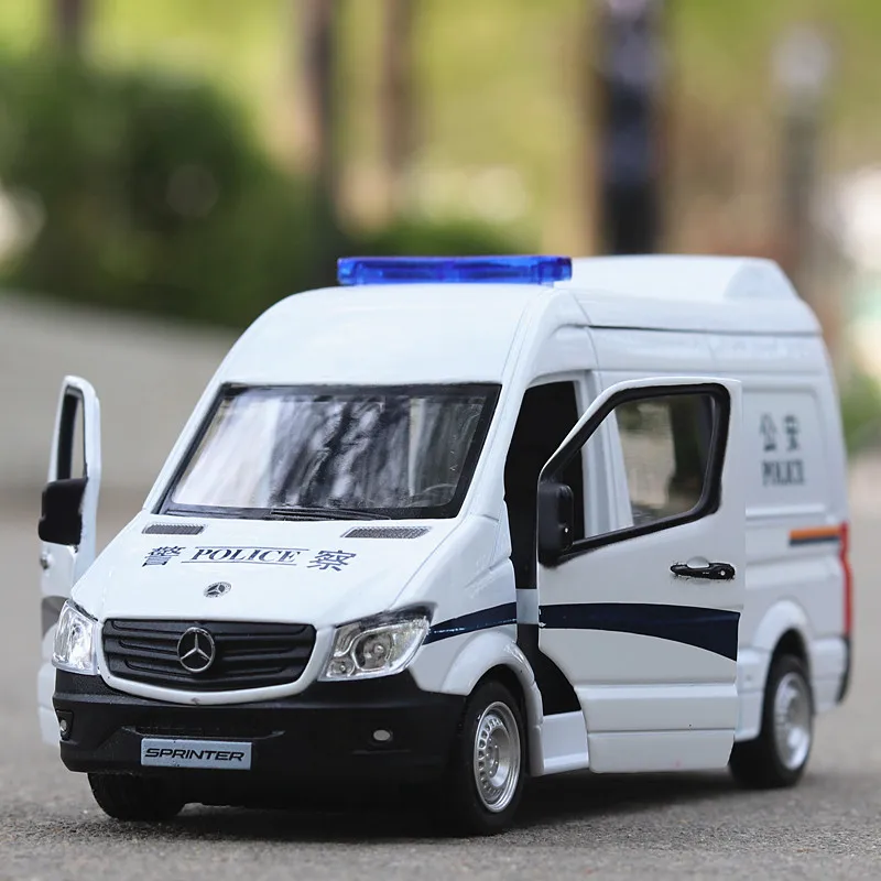 1:36 Benz полиция и машина скорой помощи Игрушечная металлическая игрушка Diecasts & Toy