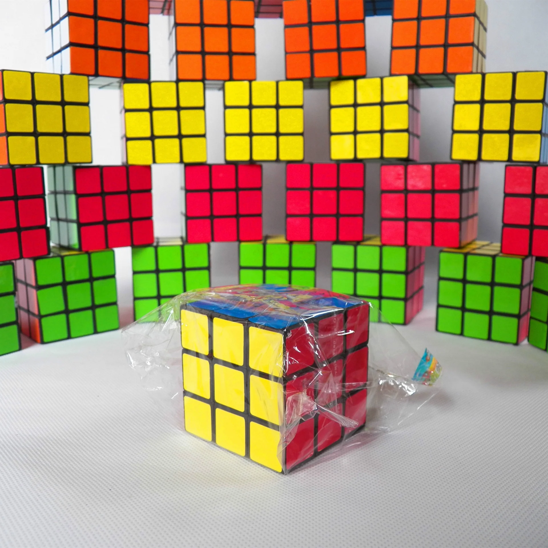 5 см Волшебные кубики 3x3x3 Гладкий игра Профессиональный Cube детей раннего