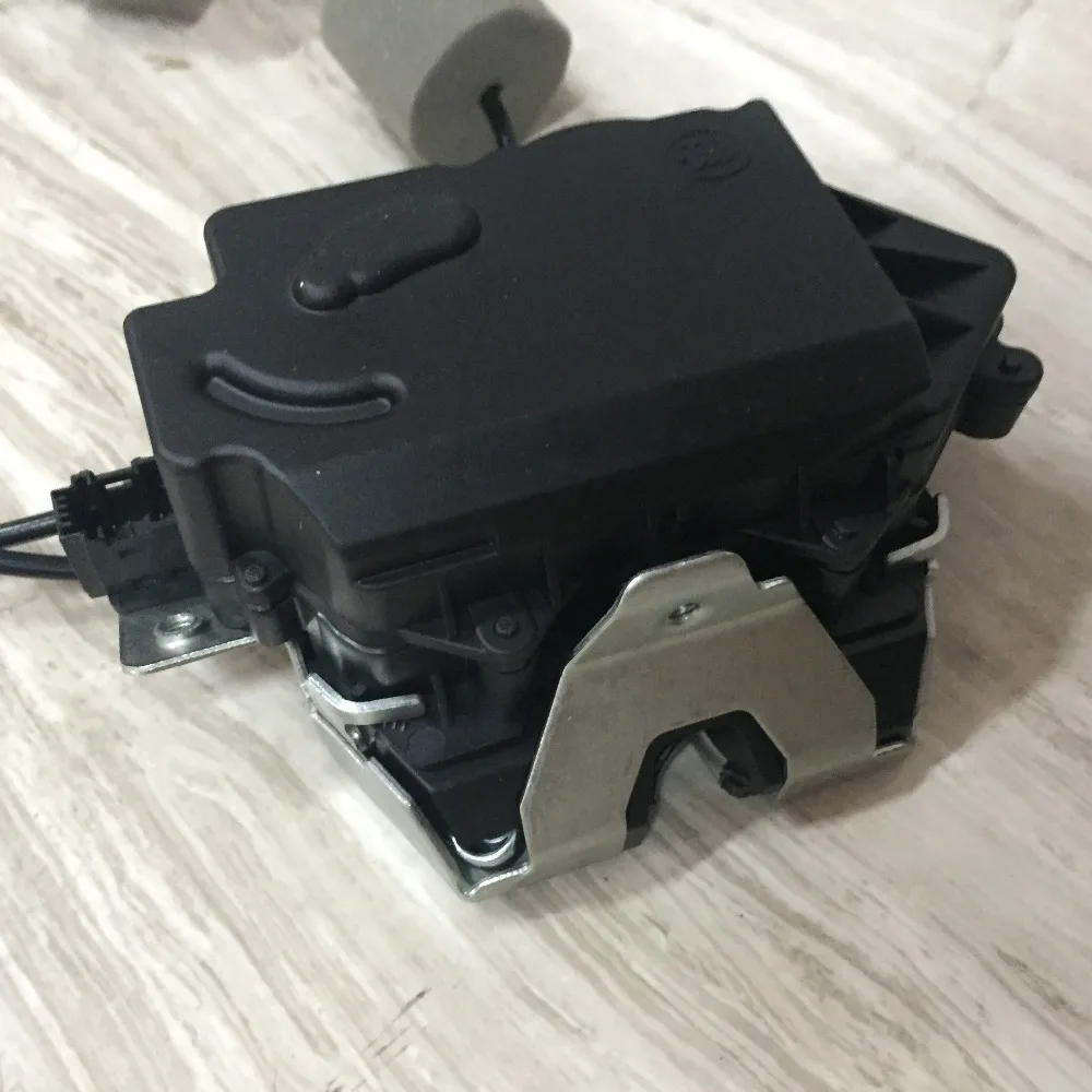 Привод замка заднего багажника для Mercedes GL450 GL550 R350 ML350 ML500 R320 1647400735 1647400300 A1647400735