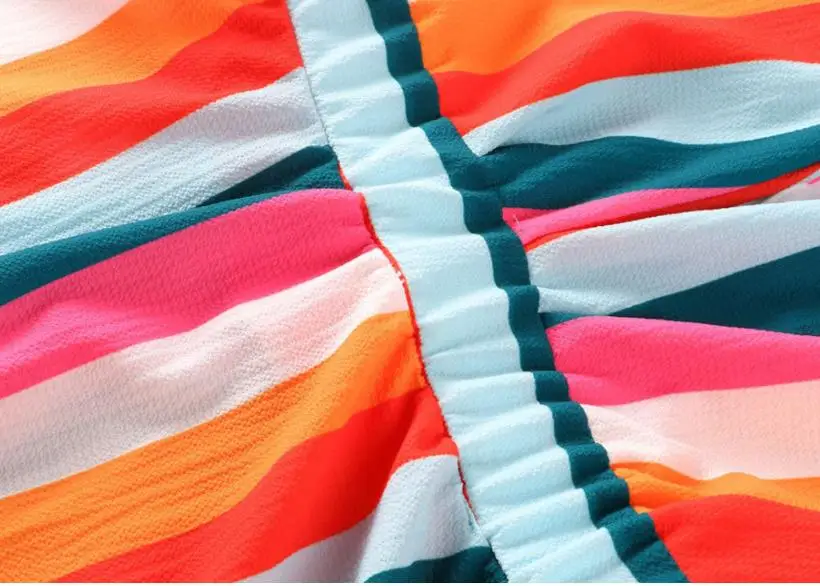 Новые цветные полоски летнее платье 2021 роковой женщины сексуальное с v-образным