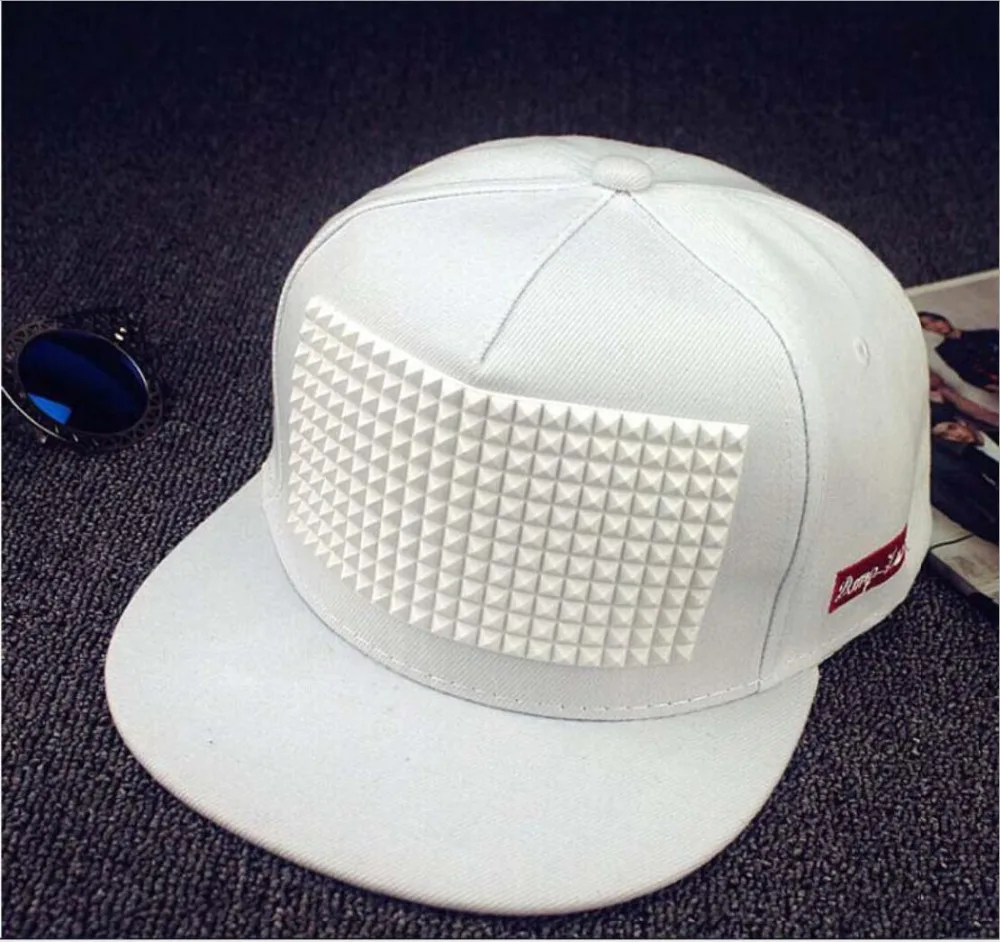 Новая мода мужская панк шляпа с рисунком ежа личность Джаз Snapback Спайк с заклепками колючие Бейсбол Кепки для хип-хоп Рок танец
