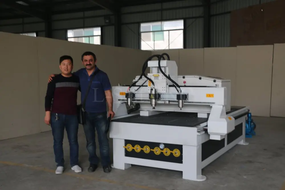 Деревянный гравировальный станок для двери шкафа маршрутизатор стол