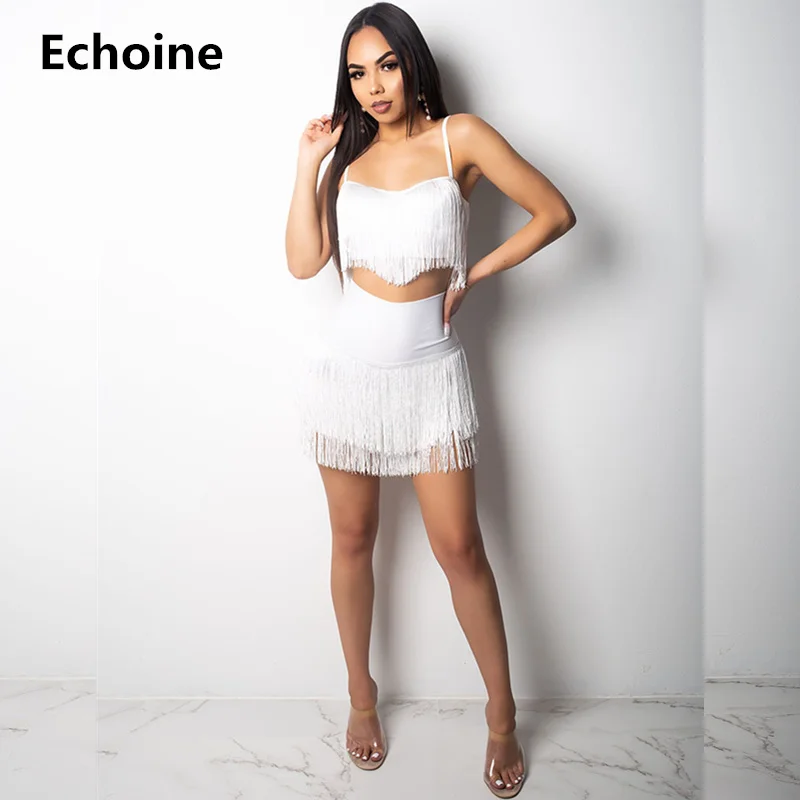 Комплект из 2 предметов: мини юбка с кисточками и ремнем кроп топ соблазнительный