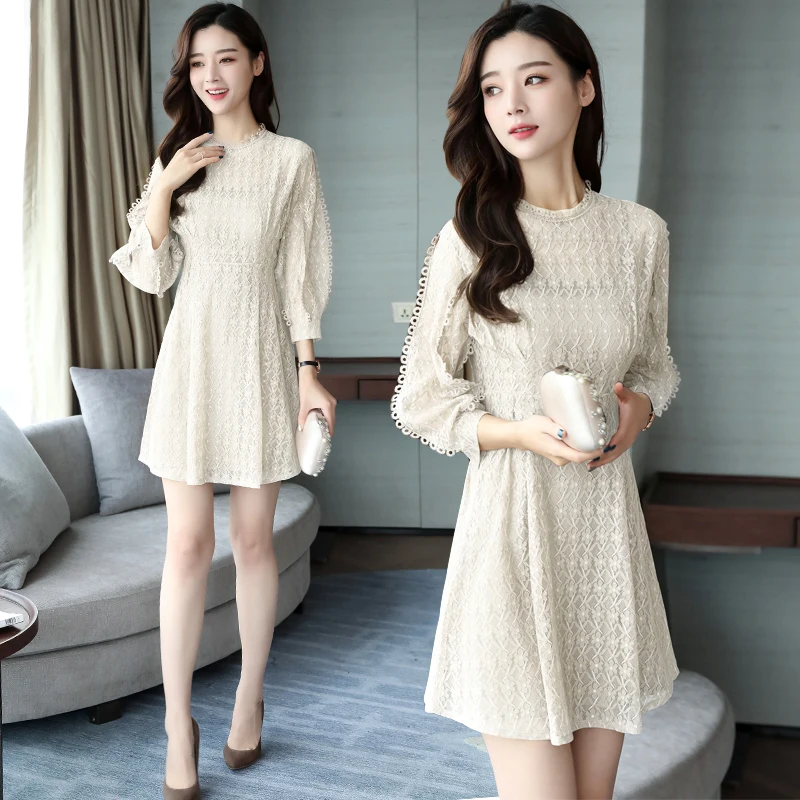 Женское винтажное кружевное мини платье черное облегающее большого размера с