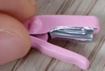 1pcs stapler pink Моделирование мини-какулятор степлер Канцтовары для 1/12 миниатюрный кукольный домик Декор Мебель подходящие аксессуары Игрушка - Цвет: 1pcs stapler pink
