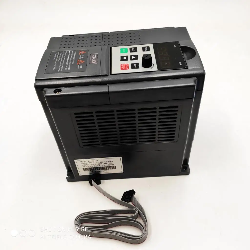VFD 4 кВт 220 В однофазный вход и выход 3 фазы 220 В инвертор частоты
