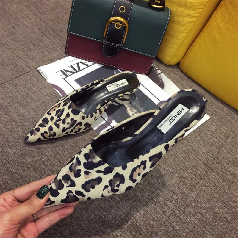 Летние женские босоножки с леопардовым принтом из натуральной кожи шлепанцы без