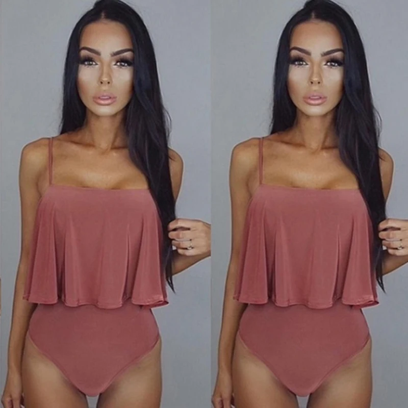 Женский комбинезон на бретельках однотонный пляжный без рукавов с открытыми