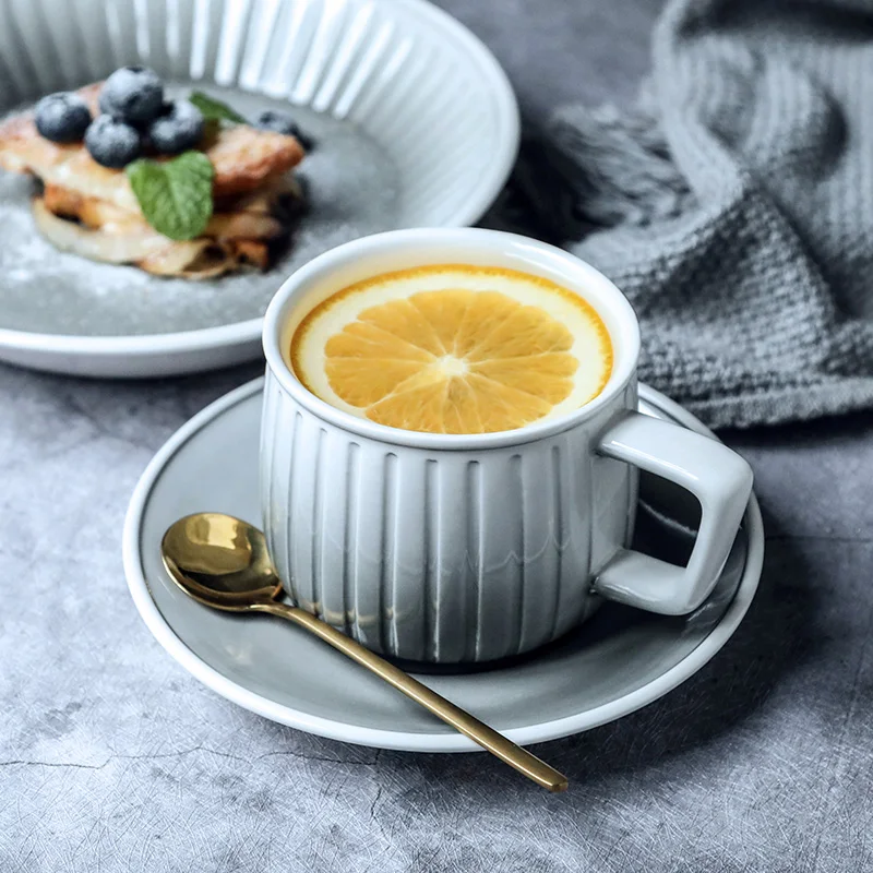 Европейская керамическая кофейная чашка набор градиентная черная полосатая с