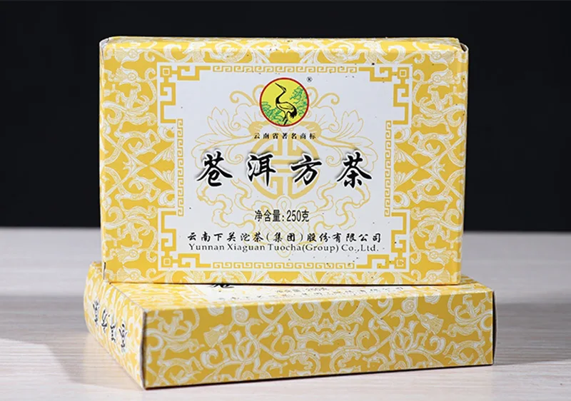 Xiaguan 2011 Sheng Pu'er Cang Er Fangzhuan кирпич в возрасте Pu-erh 250 г