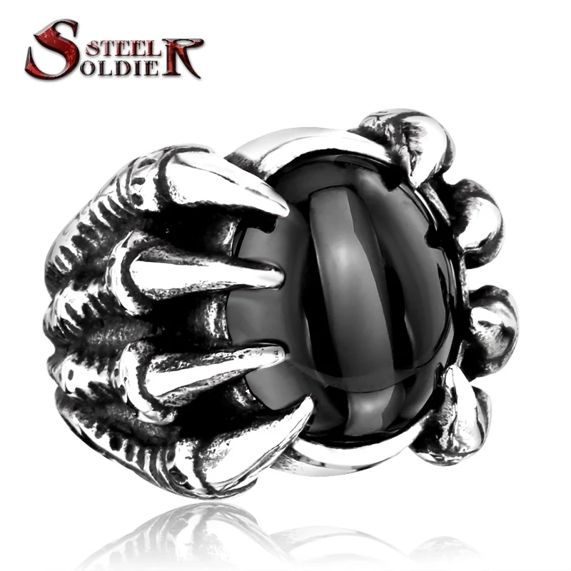 Стальное кольцо в виде воина Высокопрочное с драконом и цирконием | Украшения
