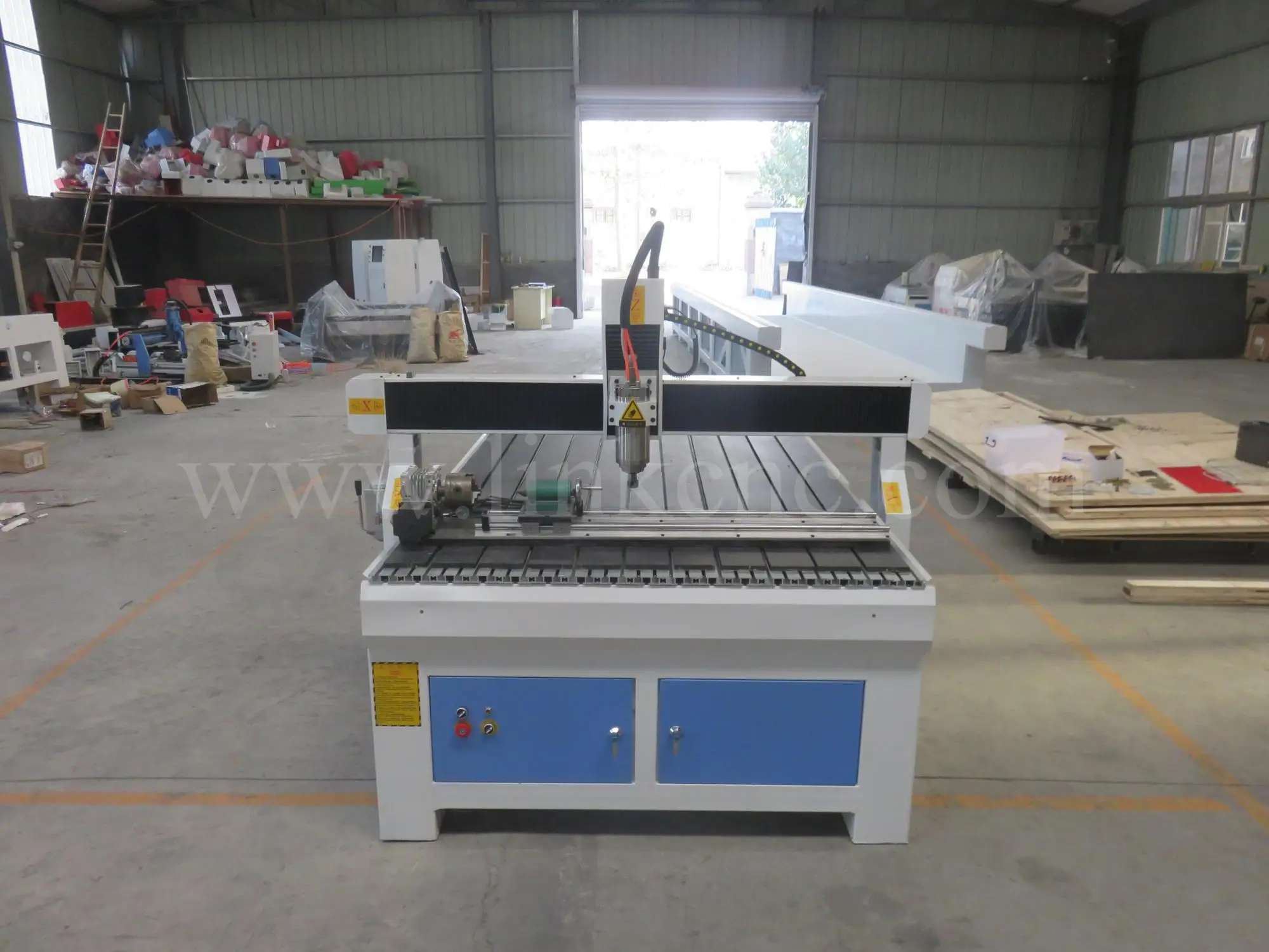 Настоящая картина деревянная дверь дизайн cnc маршрутизатор машина 1325 cnc маршрутизатор машина гравировки Сделано в Китае для металла и nonmetel
