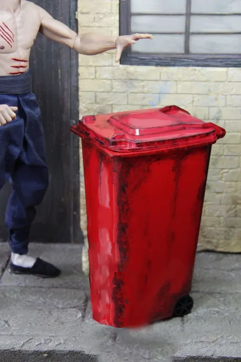 Старый не старый красный зеленый мусорный бак модель 1/6 масштабная военные