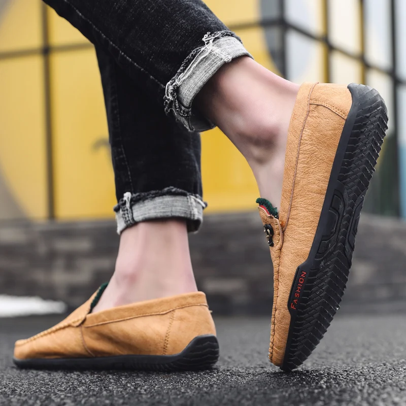 

Hot Sale Driving Shoes Men Slip-On Loafers Soft Moccasins Fashion Lazy Flat Boat Shoes Breathable Hard-Wearing Casual Men Shoes