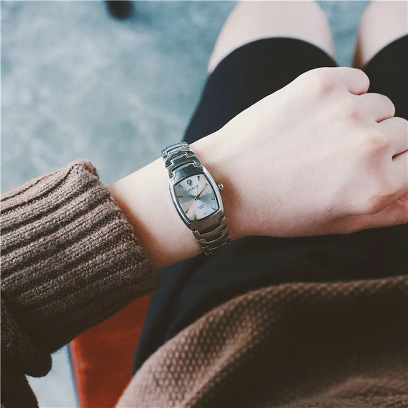 2017 Элитный бренд женские часы прямоугольный Вольфрам сталь кварцевые для женщин