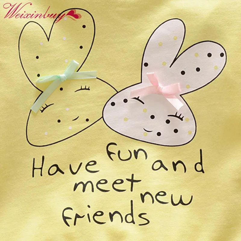 Милая верхняя одежда для маленьких девочек пальто с милым Кроликом теплая на