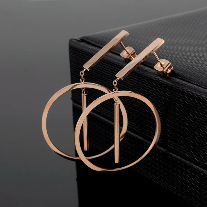 Элегантные серьги из розового золота Новые простые большие круглые полые |