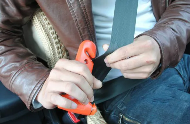 2 в 1 инструменты для защиты автомобиля от побега режущий ремень безопасности