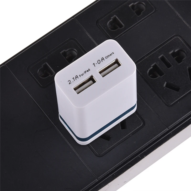 Новое универсальное зарядное устройство для телефона с двумя портами и вилкой