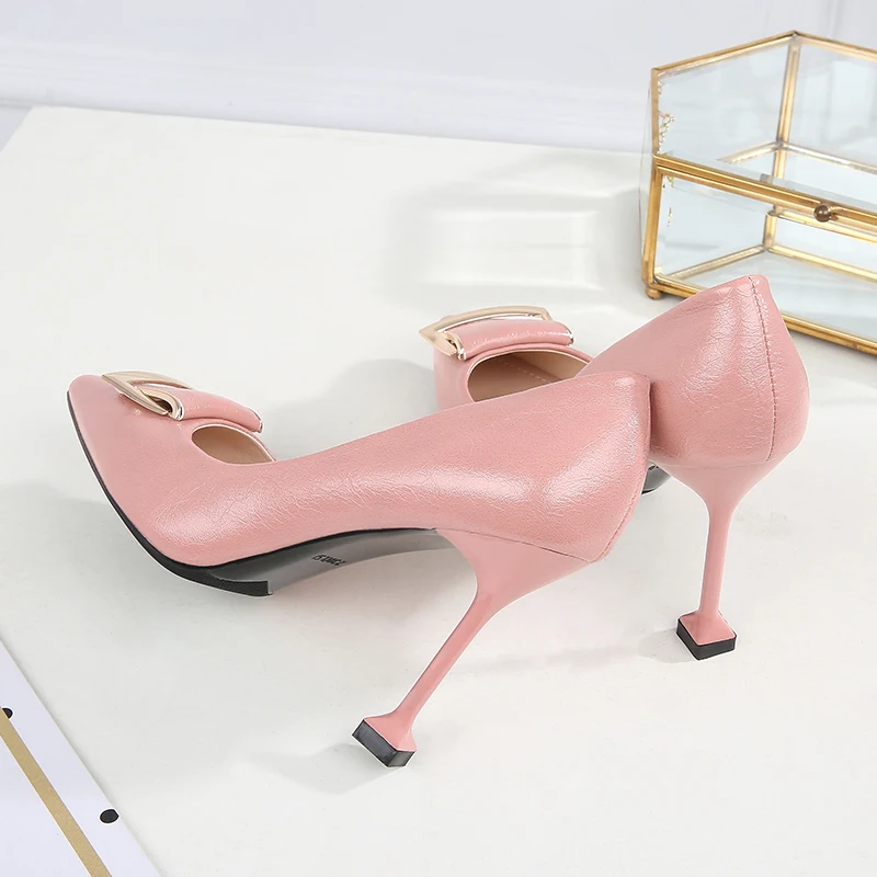 La MaxPa/Лидер продаж женские туфли-лодочки с острым носком и металлическим