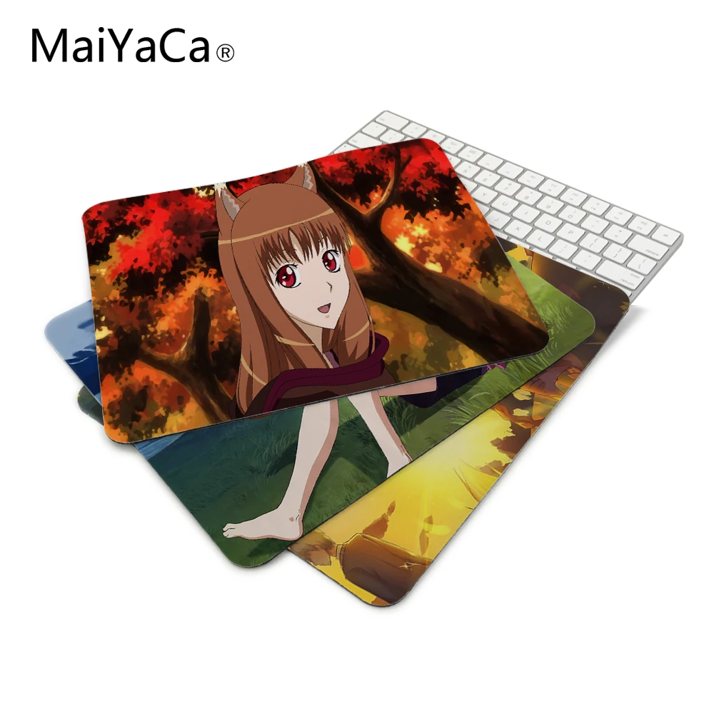 Игровой прямоугольник Spice And Wolf Horo силиконовый износостойкий коврик для мыши размером 18x22 см и 25x29 см